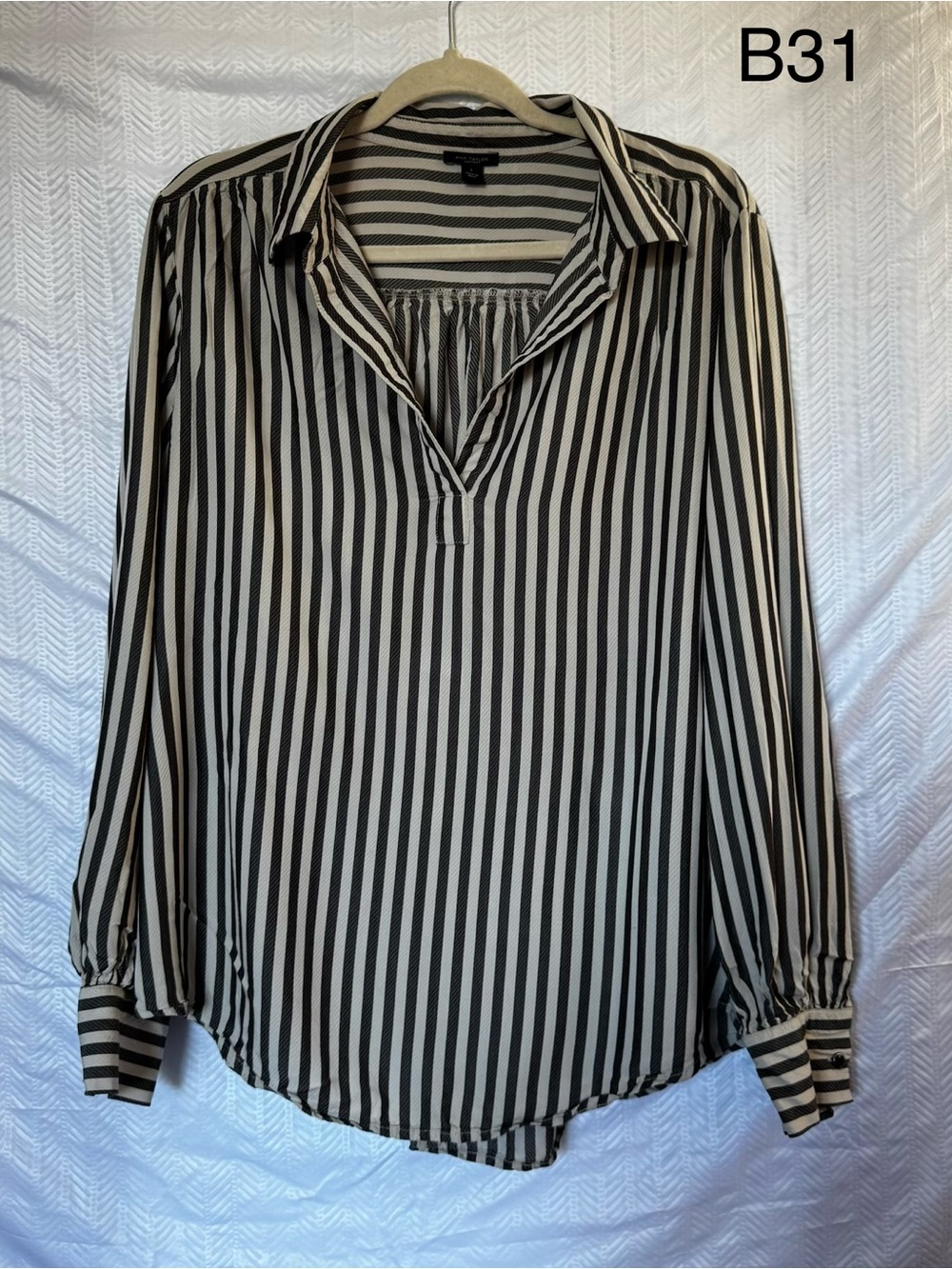 Ann Taylor Black and White Vertical Stripe Collared Blouse
